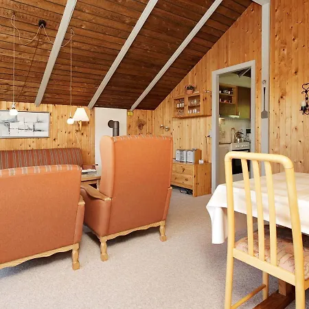 Two-bedroom Holiday In 22 Ferienhaus *