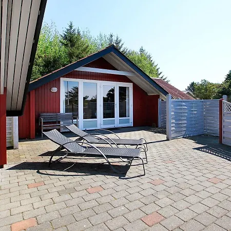 Ferienhaus Two-bedroom Holiday In 22 *
